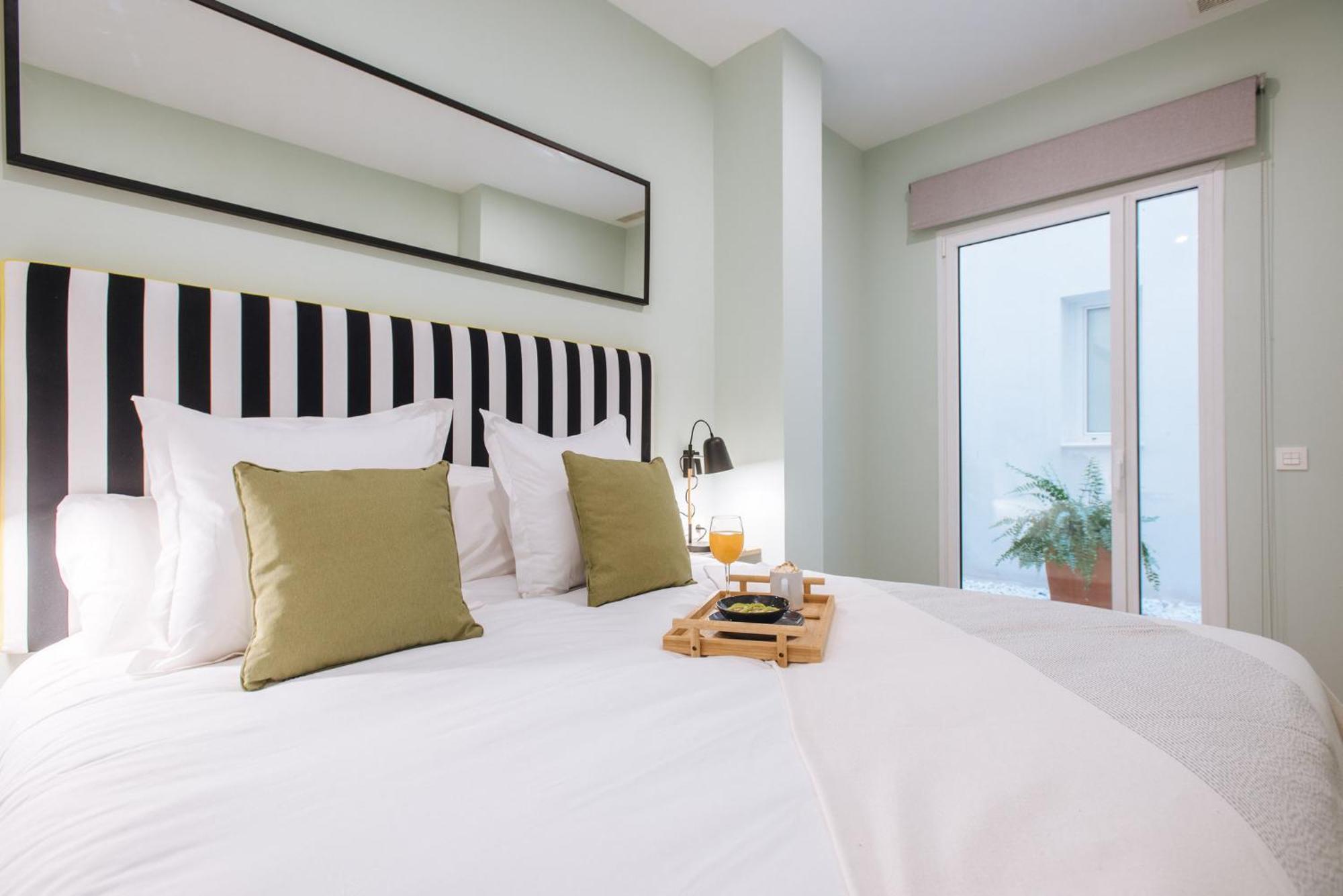 Sercotel Sevilla Guadalquivir Suites Esterno foto